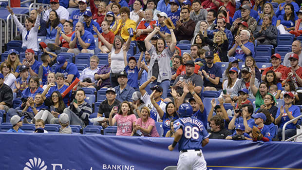 Big League Weekend Gives San Antonio a Taste of the Big Time 